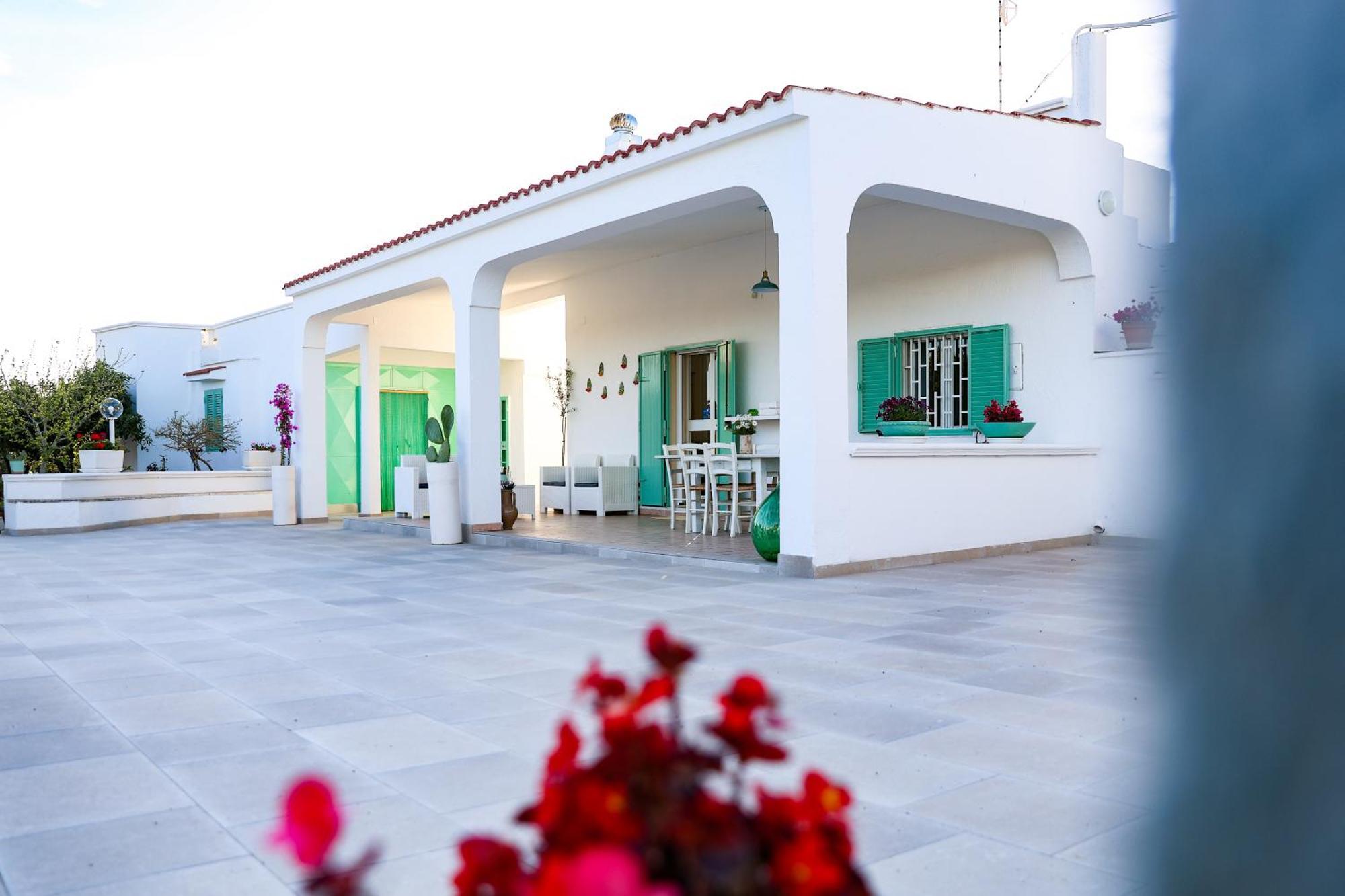 Villa Mina Остуни Екстериор снимка
